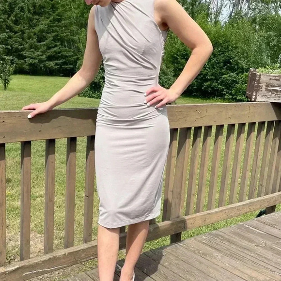 Venus woman’s xsmall cocktail dress. Beautiful sleeveless date nights,graduation - Picture 2 of 15